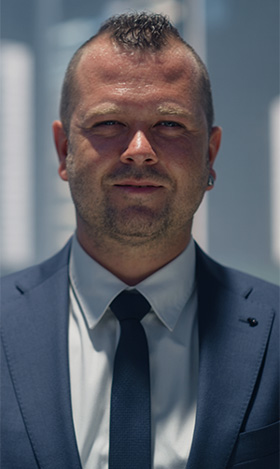 Mgr. Lukáš Thomka | Realitný maklér