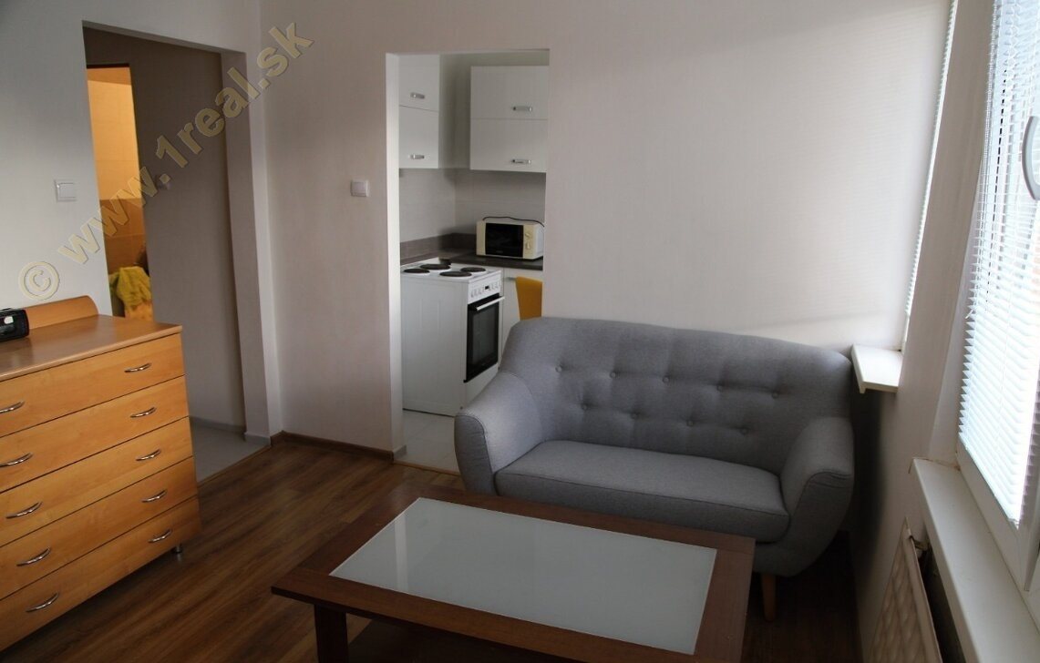 1-izbový byt, Banská Bystrica, Tr. Hradca Králové [668]