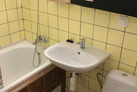 1-izbový byt, Banská Bystrica, Sládkovičova [677]
