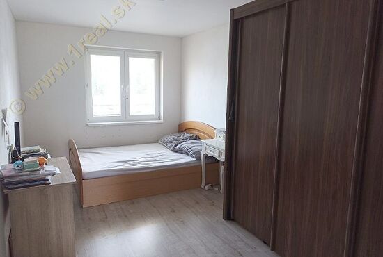 3-izbový byt, Kynceľová, Banská Bystrica [705]