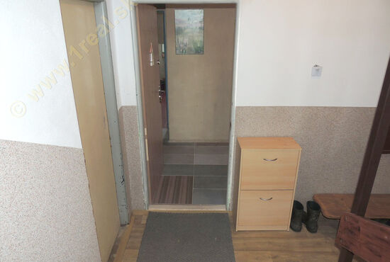 1-izbový byt, Jasenie [723]