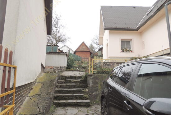 Rodinný dom, RD, Badín [734]