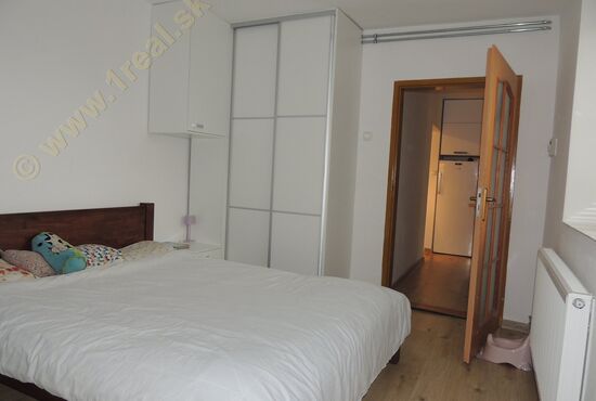 Rodinný dom, RD, Badín [734]