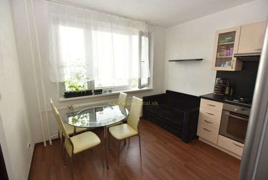 1-izbový byt, Banská Bystrica, Radvanská [105]
